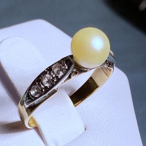 Vintage 18K Pearl Ring